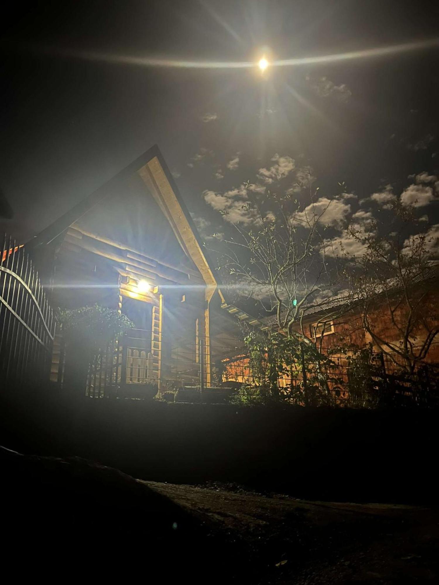 Guest House Kollata Vuthaj エクステリア 写真