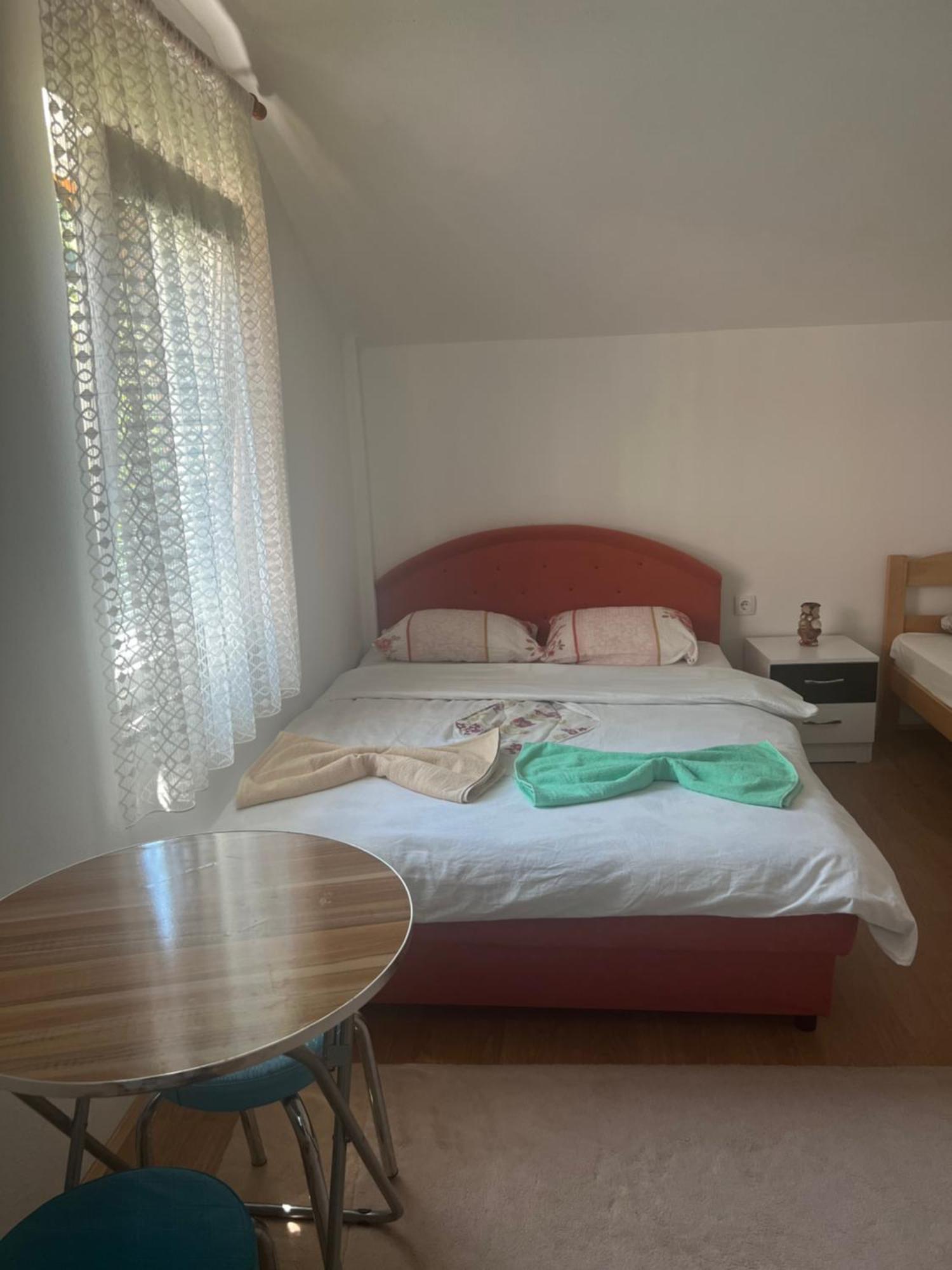 Guest House Kollata Vuthaj エクステリア 写真